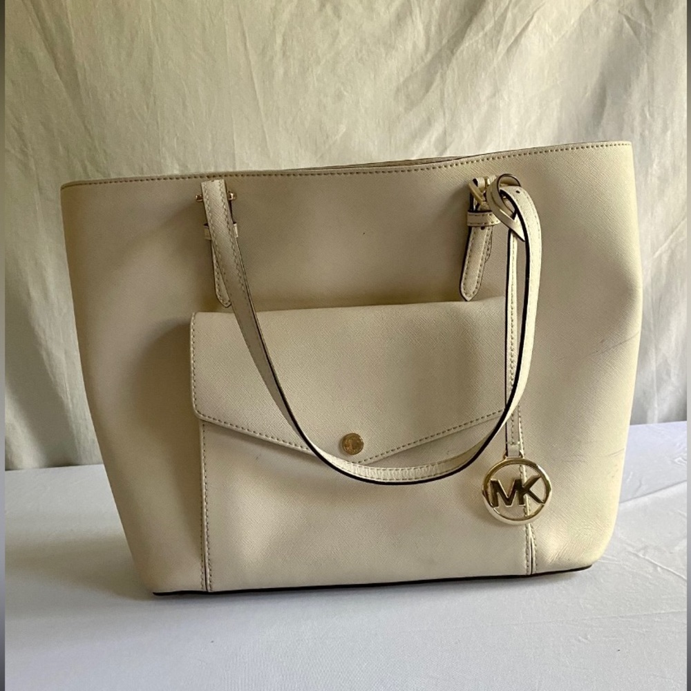 Michael Kors Jet Set tote